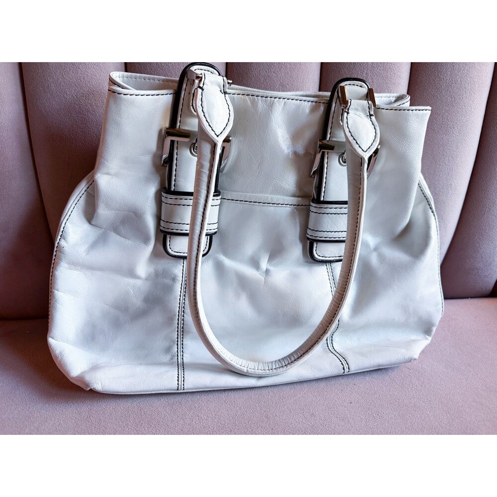Wilson's Leather White Shoulder Bag Purse With Magnet Closure